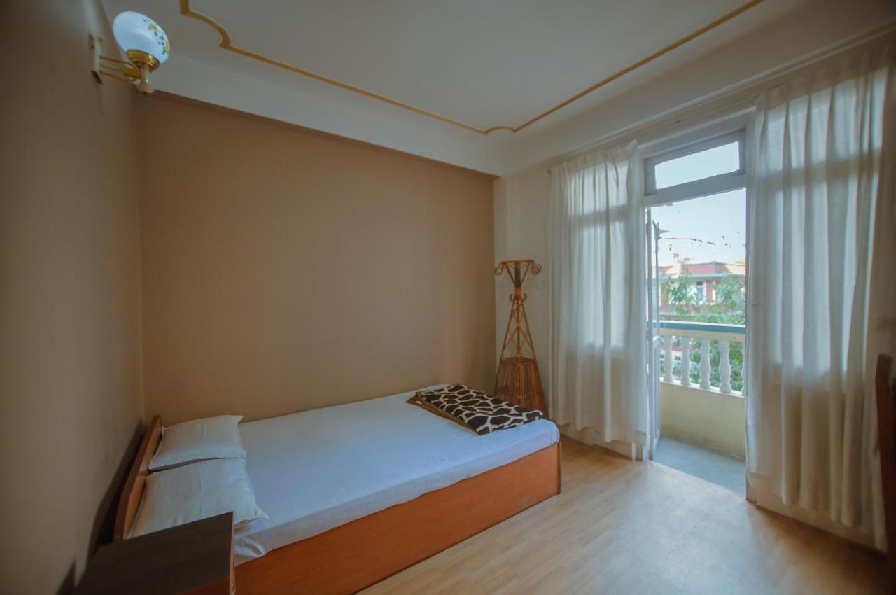 Hotel Triratna Kathmandu Bagian luar foto