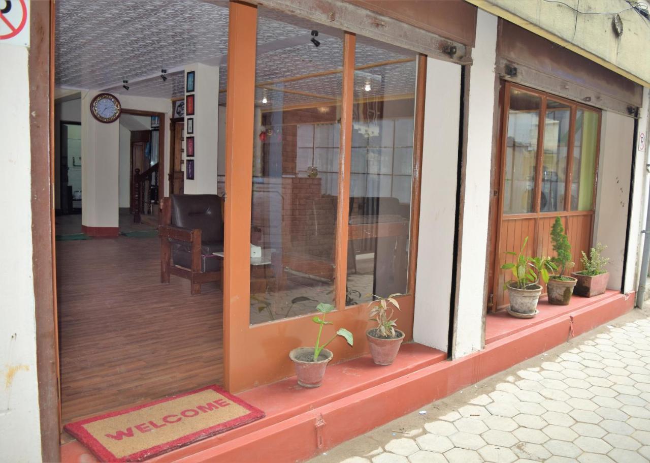 Hotel Triratna Kathmandu Bagian luar foto